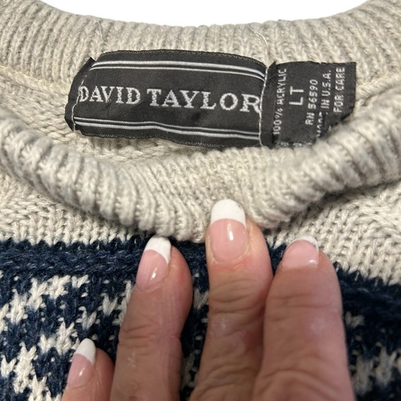 David Taylor 80" 90's Acrylic Crew Neck Sweater Navy Blue and White Sz LT - Picture 5 of 8